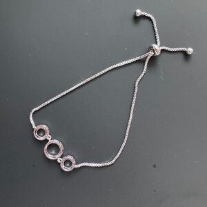 Elegant Silver adjustable Bracelet with Circular Accents